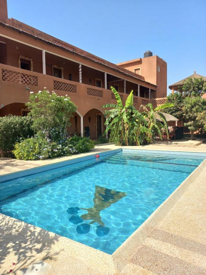 Begue Pokai Hostel Toubab Dialaw Buitenkant foto
