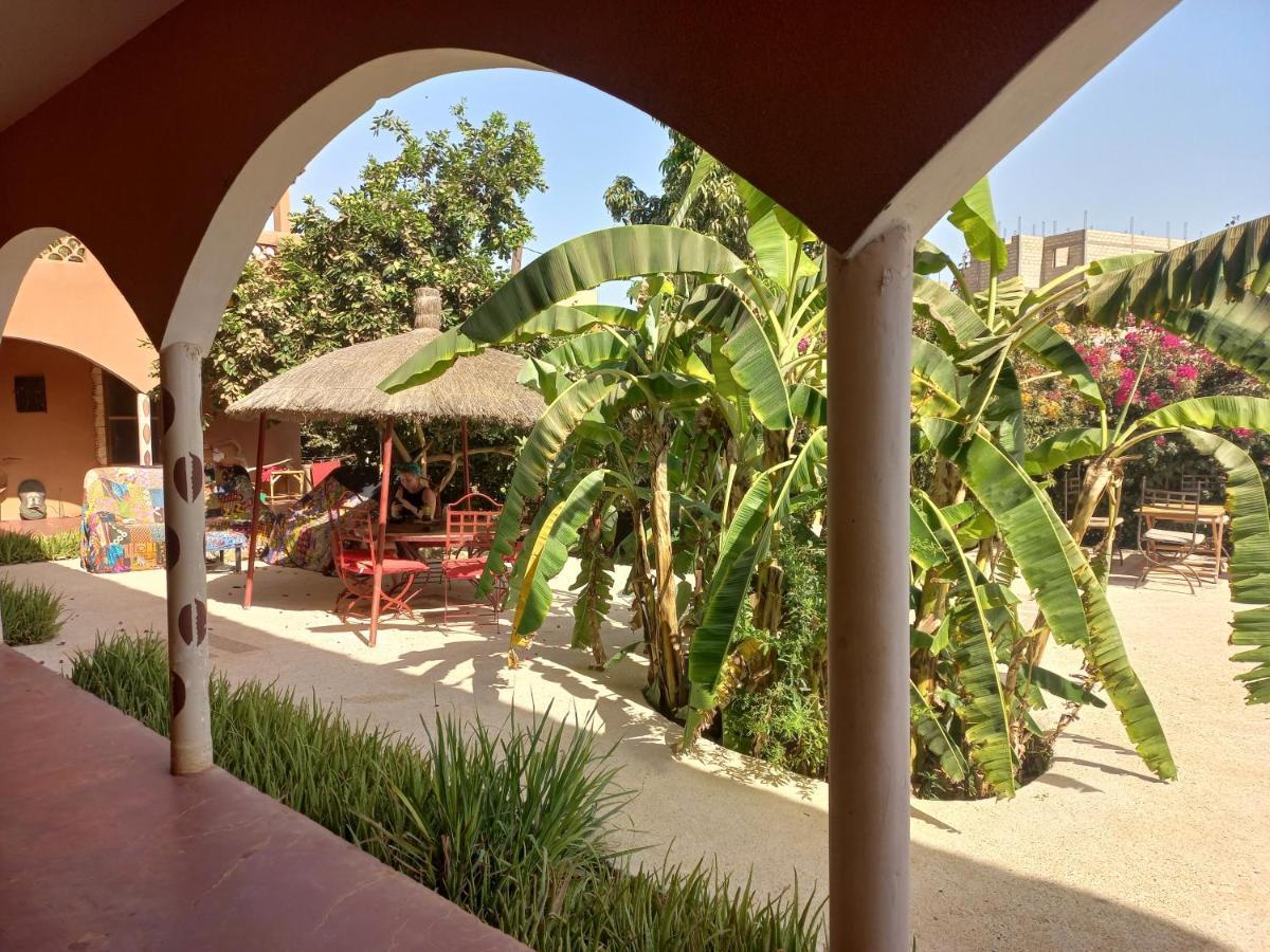 Begue Pokai Hostel Toubab Dialaw Buitenkant foto