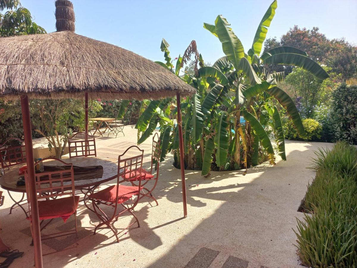 Begue Pokai Hostel Toubab Dialaw Buitenkant foto