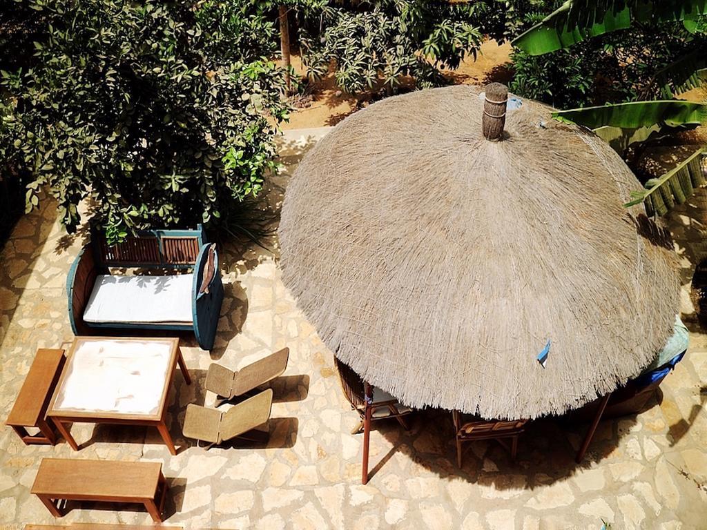 Begue Pokai Hostel Toubab Dialaw Buitenkant foto